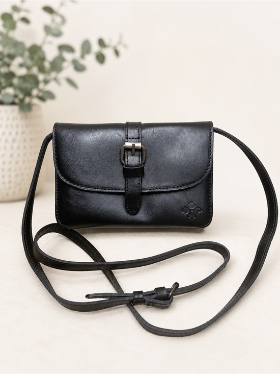 Patricia Nash Handbags - Patricia Nash Torri Crossbody Black Leather Buckle Flap Purse EUC